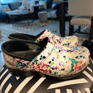 Confetti Colored Dansko Size 38 Clogs